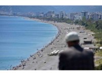 9 günlük bayram tatili Antalya’da Nisan’ı Haziran’a çevirdi