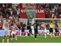 Trendyol Süper Lig: Antalyaspor: 2 - Hatayspor: 1 (Maç sonucu)