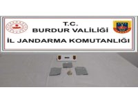 Burdur’da jandarmanın kaçakçılık ve uyuşturucu operasyonlarında 7 şüpheli tutuklandı