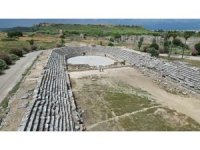 Gladyatör dövüşlerinin yapıldığı Perge Antik Kenti stadyumunun 5 bin kişilik kısmı açıldı