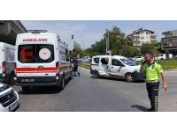 Kazaya giden ambulans kaza yaptı