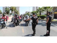 Mersin’de motosiklet sürücülerine şok uygulama