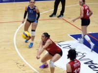 Kepez Belediyespor Kulübü Voleybol Takımı evinde galip