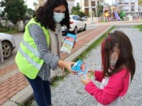 Halk Süt paketleri çocuklarla buluşuyor