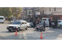 Ters yönden gelen otomobil motosiklete çarptı: 1 ölü