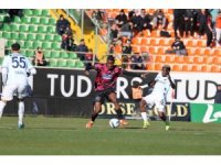 Trendyol Süper Lig: Alanyaspor: 0 - Adana Demirspor: 2 (İlk yarı)